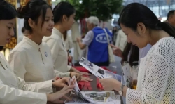 幫助他人就是幫助自己——北京市仁愛慈善基金會參展第五屆慈善展覽會 ... ... ...