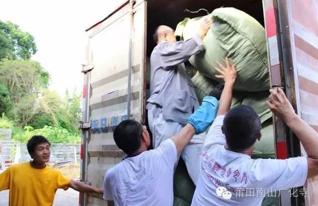 善故事 | 我們捐出去的僅僅是衣服么