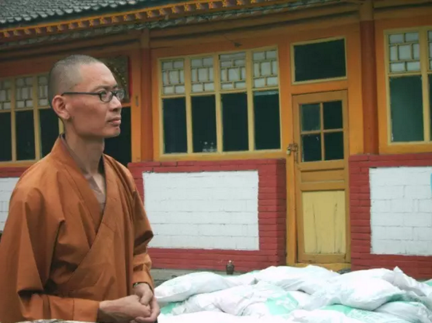 十年仁愛(ài)路之三 | 仁愛(ài)衣+衣：精細(xì)分揀的關(guān)愛(ài)與溫暖