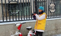 你在北方迎著雪，我在南方淋著雨，我們共飲一杯粥