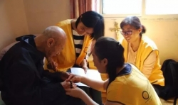 百歲人生：我們?cè)摿粝滦┦裁? class=