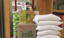 仁愛(ài)助學(xué) |  鄭州仁愛(ài)助學(xué)志愿者到滎陽(yáng)進(jìn)行冬季送溫暖走訪