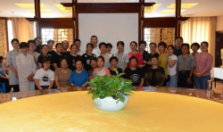 走進(jìn)鄧州：讓仁愛之花在中原大地遍開——和龍興福勝寺居士團(tuán)隊(duì)一起做慈善 ...