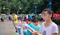 愛環(huán)保的志愿者們，從身邊做起為九江“創(chuàng)城”出力