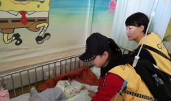 山西應縣一家寺院棄嬰法財的第二次腦積水手術引流術